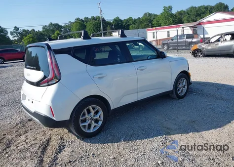 2023 Kia Soul Lx z USA, uszkodzony, nr VIN KNDJ23AU8P7876625